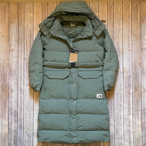 The North Face Women’s Sierra Long Parka - Picture 2 of 11